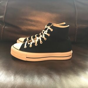 Women’s Canvas Platform Chuck Taylor All Star